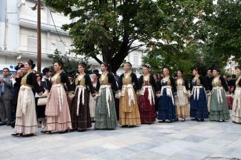Λύκειο των Ελληνίδων Βέροιας : Ελάτε να χορέψουμε