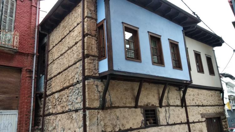 Μια μοναδική αναστήλωση στους μακεδονίτικους αρχιτεκτονικούς ρυθμούς!