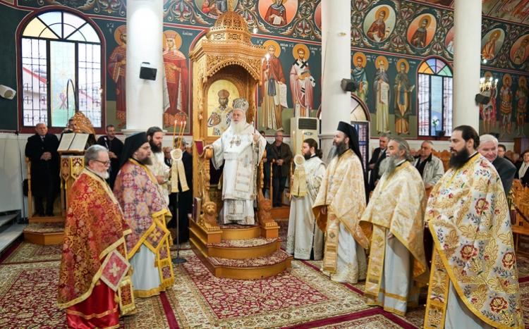 Αρχιερατική Θεία Λειτουργία στον Ιερό Ναό των Αγίων Κωνσταντίνου, Ελένης και Οσίου Νικοδήμου στη Βέροια