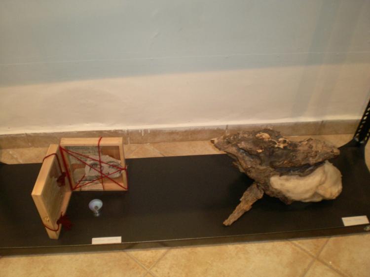 Εγκαινιάστηκε η έκθεση «Σ(χ)ήματα στο χώρο» του Άρη Κατσιλάκη, στη γκαλερί της Βίκυς Παπατζίκου