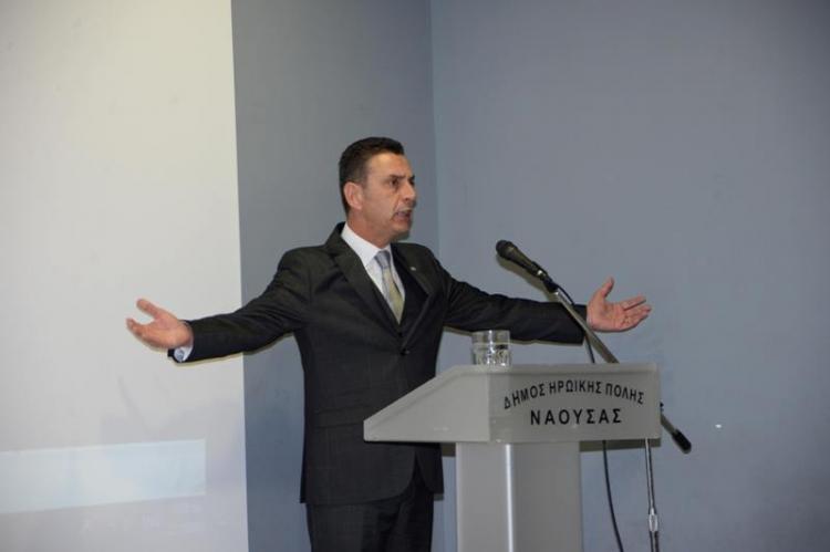 Πολιτική ομιλία του κόμματος «Θεσμός» πραγματοποιήθηκε την Κυριακή στη Νάουσα
