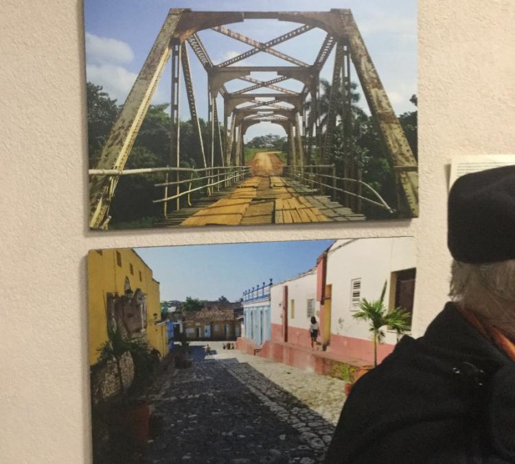 Μεγάλη προσέλευση κόσμου στα εγκαίνια της έκθεσης φωτογραφίας «Με την Κούβα στην καρδιά» 