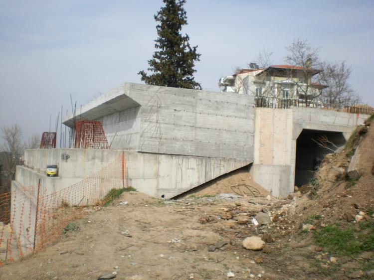 Προχωρούν οι εργασίες κατασκευής της γέφυρας Κούσιου, ολοκλήρωση εντός του χρονοδιαγράμματος προβλέπει ο μηχανικός