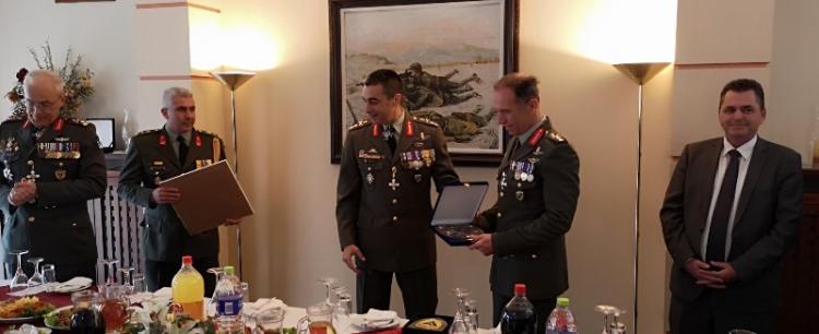Παρουσία του αρχηγού ΓΕΣ η παράδοση-παραλαβή της 1ης Μεραρχίας Πεζικού «Σμύρνη»