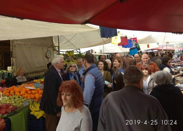 Επίσκεψη στη λαϊκή αγορά Μελίκης του υποψήφιου δημάρχου Αλεξάνδρειας Μ.Χαλκίδη και των συνεργατών του