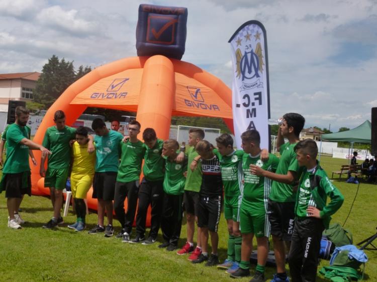 Ποδοσφαιρική γιορτή στο γήπεδο του Μακροχωρίου με τη συμμετοχή 20 ακαδημιών
