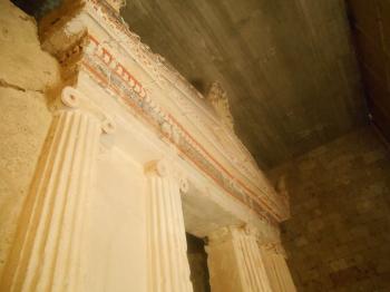 Μακεδονικοί Τάφοι, Γυμνάσιο - Θέατρο Μίεζας, Νυμφαίο, στη Νάουσα Ημαθίας, με την Αγγελική Κοταρίδη - Γράφει ο Ηλίας Τσέχος