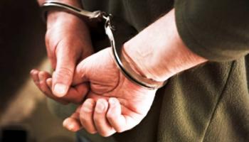 Σύλληψη 42χρονου στη Βέροια για παραβίαση οχήματος και κλοπή μπαταρίας