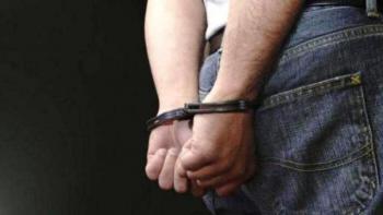 Σύλληψη 42χρονου στη Βέροια για διάρρηξη οχήματος και κλοπή πορτοφολιού