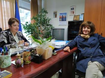Τα προβλήματα στα γυμνάσια - λύκεια συζήτησε η βουλευτής Φρ.Καρασαρλίδου με τη διευθύντρια Β/θμιας Εκπαίδευσης κα Μαυρίδου 