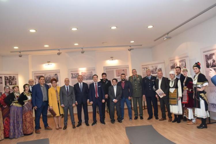 Ο Υφυπουργός Εσωτερικών. κ. Θ.Καράογλου εγκαινίασε στη Νάουσα την περιοδική έκθεση «Η Ελληνίδα στον πόλεμο»