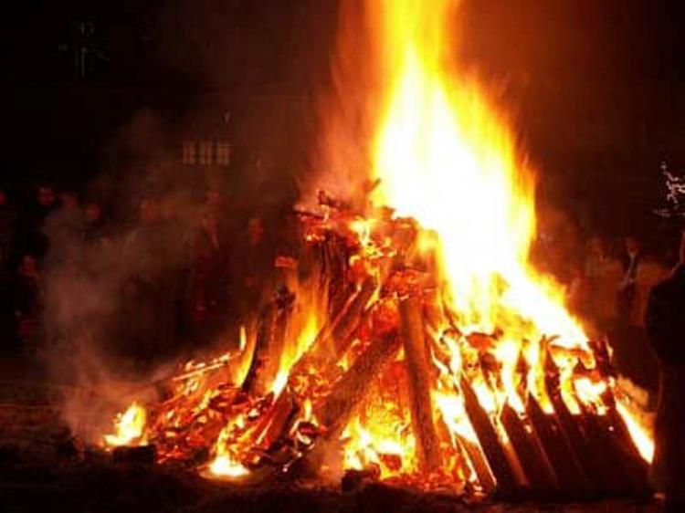 Παραδοσιακά έθιμα και δρώμενα αναβιώνουν στις γιορτές στις Κοινότητες του Δήμου Νάουσας