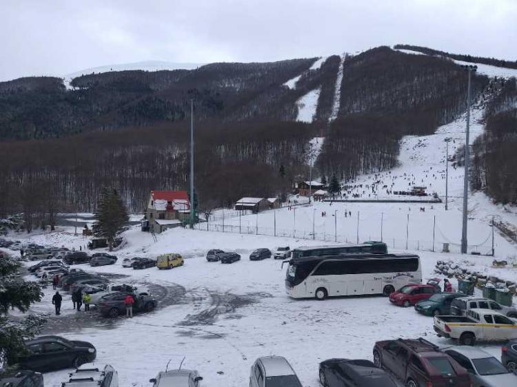 Σε πλήρη ετοιμότητα ο Δήμος Νάουσας στην πρώτη χιονόπτωση στον ορεινό όγκο του Βερμίου