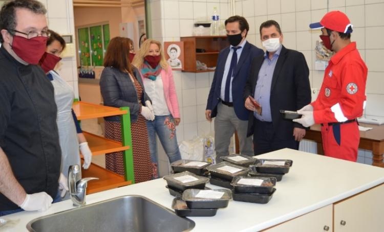 Περιφέρεια : Δωρεάν γεύματα σε 1.767 δικαιούχους της Ημαθίας