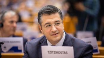 Απ.Τζιτζικώστας : «Ο νέος προϋπολογισμός της Ε.Ε. θα προστατεύσει και θα ενδυναμώσει τις Περιφέρειες και τους Δήμους, όπως ζήτησε η Ευρωπαϊκή Επιτροπή των Περιφερειών»