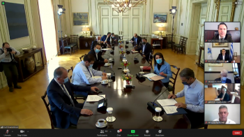 Συμμετοχή Δημάρχου Η.Π. Νάουσας, Νικόλα Καρανικόλα, σε διαδικτυακή συνάντηση με τον Πρωθυπουργό 