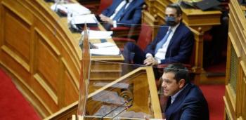 Τσίπρας στη Βουλή: Σε πλήρη απώλεια επαφής με την πραγματικότητα κυβέρνηση και Μητσοτάκης