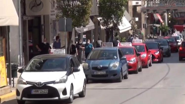 Σχολές Οδηγών : Αυτοκινητοπομπή διαμαρτυρίας των εκπαιδευτών στη Βέροια
