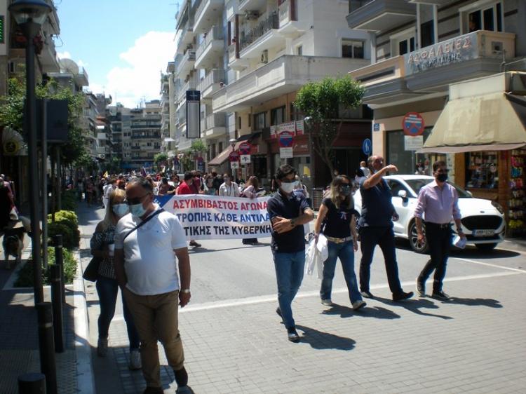 Πραγματοποιήθηκε χθες 24ωρη απεργία σε ιδιωτικό και δημόσιο τομέα ως αντίδραση στο προς ψήφιση εργασιακό νομοσχέδιο