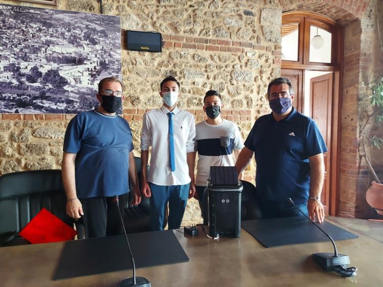 Βράβευση της ομάδας Ρομποτικής του 3ου ΓΕΛ Βέροιας από το Δήμαρχο Κωνσταντίνο Βοργιαζίδη