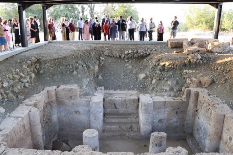 Ο Περιφερειάρχης Κ.Μακεδονίας Α.Τζιτζικώστας και η Υπουργός Πολιτισμού Λ. Μενδώνη εγκαινίασαν το Αρχαιολογικό Πάρκο της Νεκρόπολης των Αιγών στην Ημαθία
