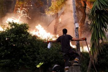 Έλληνες και Κύπριοι Δικηγόροι στο πλευρό των πληγέντων από τις πυρκαγιές