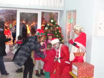 Χριστουγεννιάτικη γιορτή στο 9ο δημοτικό σχολείο Βέροιας