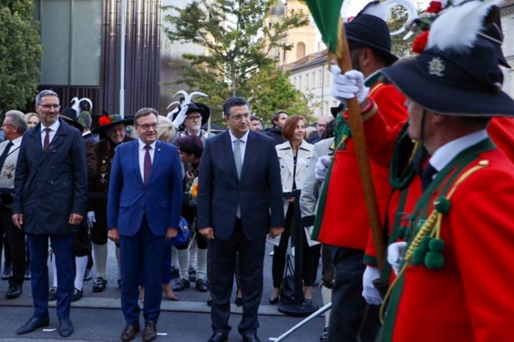 Επίσημη επίσκεψη του Πρόεδρου της Ευρωπαϊκής Επιτροπής των Περιφερειών, Περιφερειάρχη Κεντρικής Μακεδονίας Απ.Τζιτζικώστα στο Innsbruck της Αυστρίας