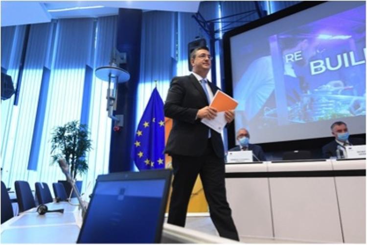 Ο Α. Τζιτζικώστας παρουσίασε το Βαρόμετρο των Περιφερειών και των Δήμων της ΕΕ 2021 στην Ολομέλεια της Ευρωπαϊκής Επιτροπής των Περιφερειών στις Βρυξέλλες