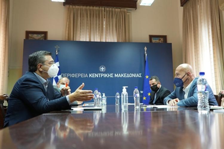 Συνάντηση του Περιφερειάρχη Κεντρικής Μακεδονίας Απόστολου Τζιτζικώστα με τον Πρόεδρο του ΕΟΔΥ Θεοκλή Ζαούτη