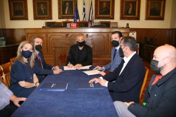 Υπογραφή Πρωτοκόλλου Συνεργασίας μεταξύ Δήμου Πειραιά, IN.EM.Y.- ΕΣΕΕ και Ε.Σ.Π. για τη στήριξη της επιχειρηματικότητας