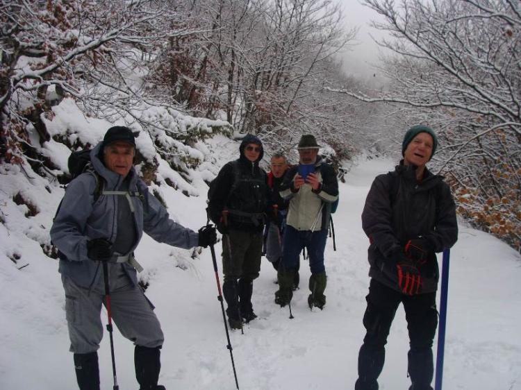 ΒΟΡΡΑΣ, Κορυφή Πιπερίτσα 1998μ., Κυριακή 12 Δεκεμβρίου 2021- Πορεία στο χιόνι -  με τους Ορειβάτες Βέροιας
