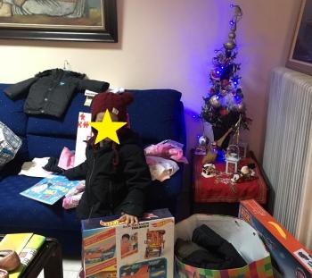 Τα χριστουγεννιάτικα δώρα στα παιδιά μοίρασε ο Όμιλος προστασίας παιδιού Βέροιας