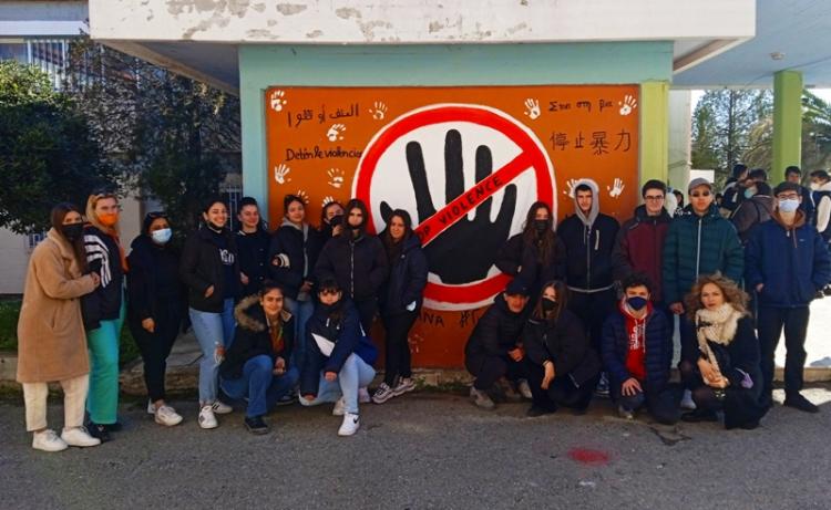 5ο ΓΕΛ Βέροιας : Ένα γκράφιτι ενάντια στη βία, αφιερωμένο στον Άλκη…