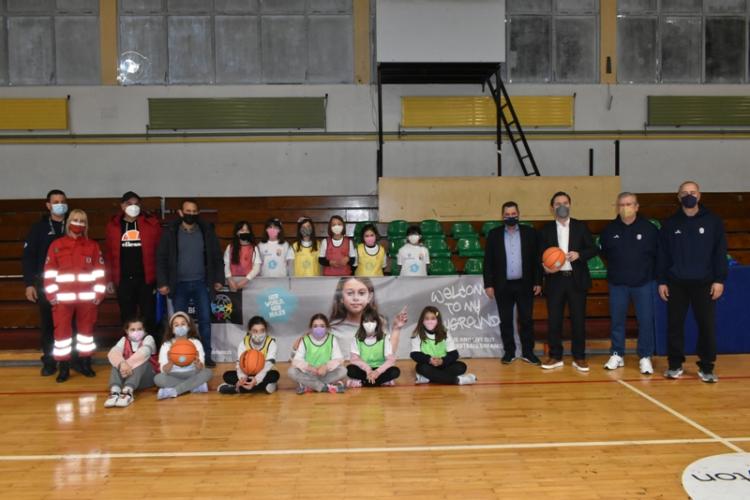 Τρίποντα από τους μαθητές των δημοτικών σχολείων της Ημαθίας σε εκδήλωση της Περιφέρειας Κεντρικής Μακεδονίας
