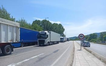 Προμαχώνας: Κλείνουν τα σύνορα Βούλγαροι επαγγελματίες οδηγοί – Ουρές οχημάτων στο Τελωνείο