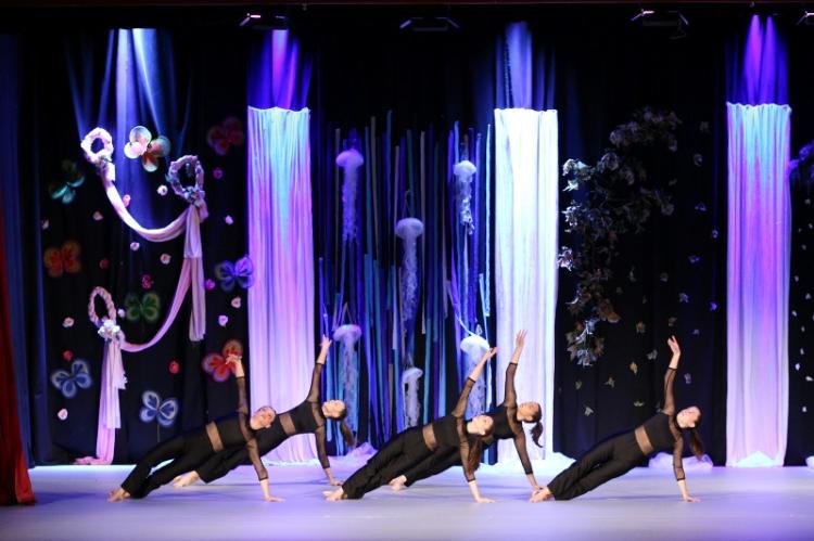 Η Ετήσια Παράσταση της Σχολής Κλασικού και Σύγχρονου Χορού του Δημοτικού Ωδείου Νάουσας