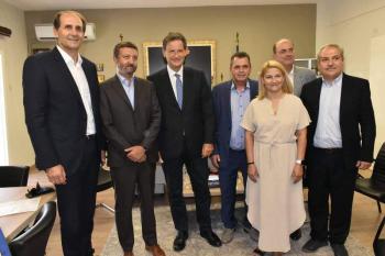 Κρίσιμα τοπικά ζητήματα της Ημαθίας έθεσε ο Κώστας Καλαϊτζίδης στο κλιμάκιο της κυβέρνησης και της ΝΔ που επισκέφθηκε την Ημαθία