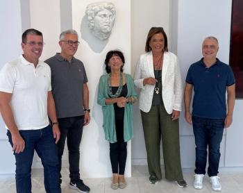 Στο νέο Μουσείο των Αιγών ο Λάζαρος Τσαβδαρίδης μαζί με Ντόρα Μπακογιάννη, Θοδωρή Ρουσόπουλο και Δημήτρη Καιρίδη