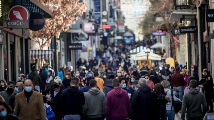 Χριστούγεννα 2022: Το 60% των Ελλήνων θα ξοδέψει τα ίδια ή περισσότερα χρήματα για αγορές