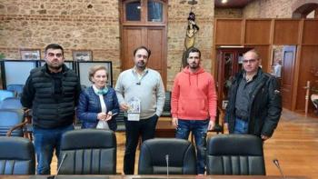 Επίσκεψη του νεοεκλεγέντος Δ.Σ. του Πολιτιστικού Συλλόγου κουλούρας «Μακεδόνων Γαία» στο δήμαρχο Βέροιας
