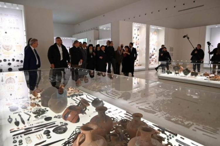 Ο Κ.Μητσοτάκης εγκαινίασε το νέο Πολυκεντρικό Μουσείο στη Βεργίνα : «Σημαντική συμβολή στην εξέλιξη της παγκόσμιας πολιτιστικής κληρονομιάς»