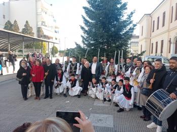Το Λύκειο των Ελληνίδων Βέροιας αναβίωσε και φέτος το έθιμο των Ρουγκατσίων