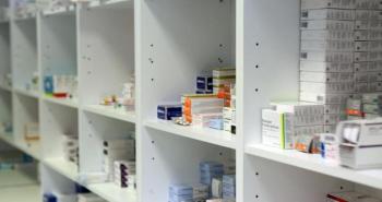 Τραγικές ελλείψεις σε φάρμακα – Αδειάζουν τα ράφια των φαρμακείων