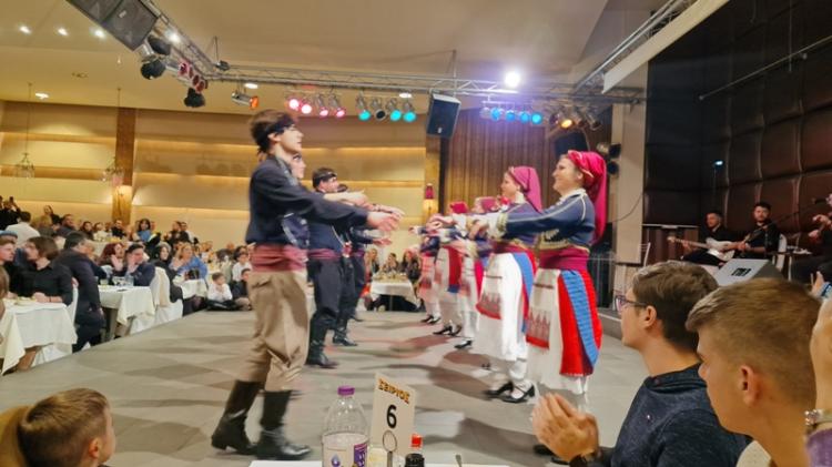 Με εξαιρετική επιτυχία ο ετήσιος χορός του Συλλόγου Κρητικών Ημαθίας