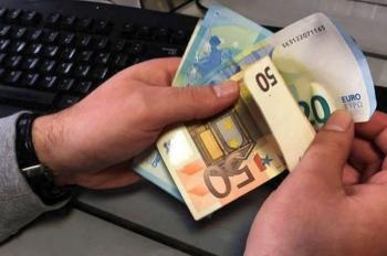 Στα 780 ευρώ «κλείδωσε» ο κατώτατος μισθός