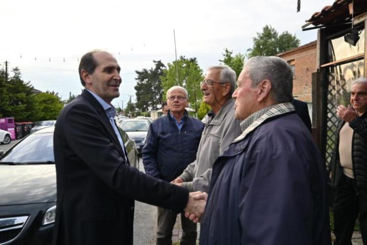 Απόστολος Βεσυρόπουλος : «Συνεχίζουμε μαζί. Μεγάλη συγκέντρωση πολιτών στον Λουτρό» 
