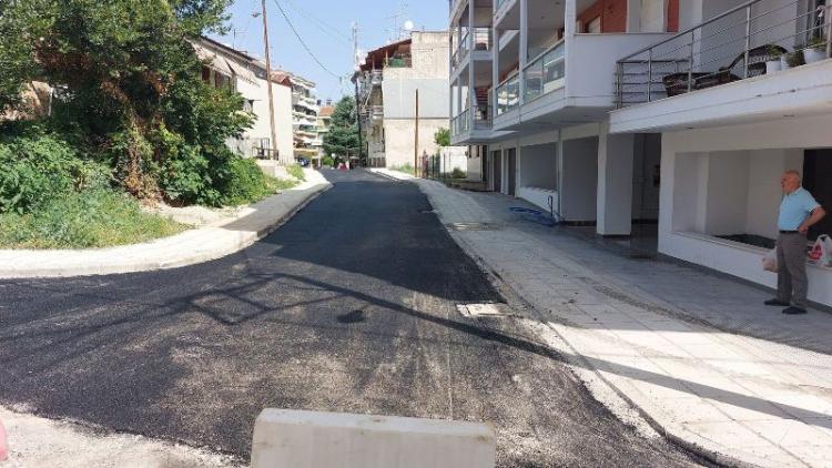 Δήμος Βέροιας : Με εντατικούς ρυθμούς τεχνικά έργα «Αντιστηρίξεων οδών» και ασφαλτοστρώσεων