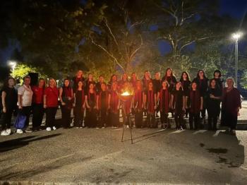 Παρούσα η νεανική χορωδία «Μελισσάνθη» στην εκδήλωση αφής της «Φλόγας της Αγάπης» της 21ης Πανελλήνιας Λαμπαδηδρομίας Εθελοντών Αιμοδοτών Ν.Νικομήδειας «Η Αγάπη» 