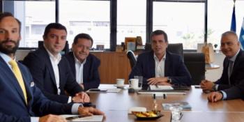 Συνάντηση Χρ. Γιαννακάκη με τον υπουργό Μετανάστευσης Δ. Καιρίδη για την έλλειψη εργατών γης - Ποιά πολιτική θα εφαρμόσει η κυβέρνηση